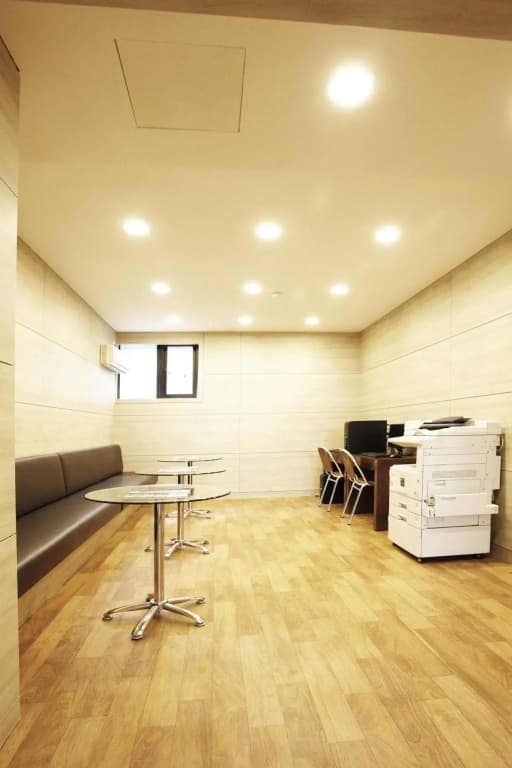 M.BIZ Hotel - photo 11