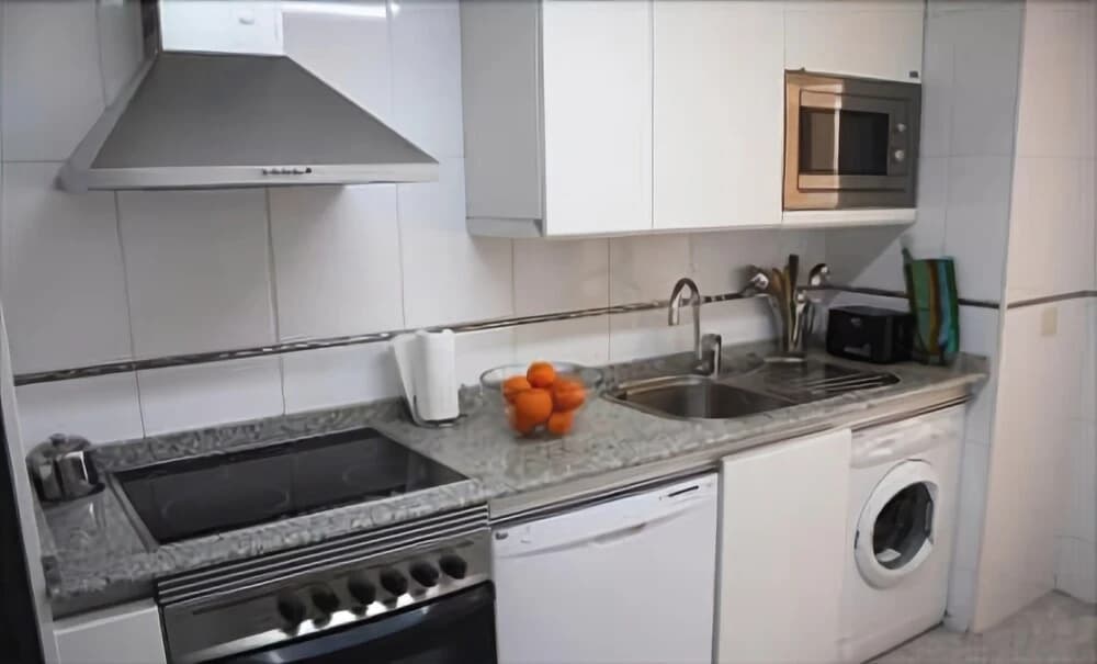 Roomspace Las Tablas Azofra Apartments - photo 20