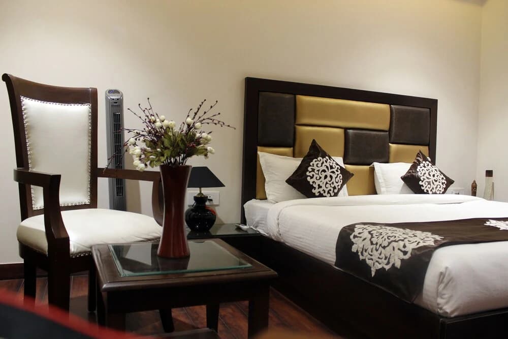 Aura Grand Residency - photo 5