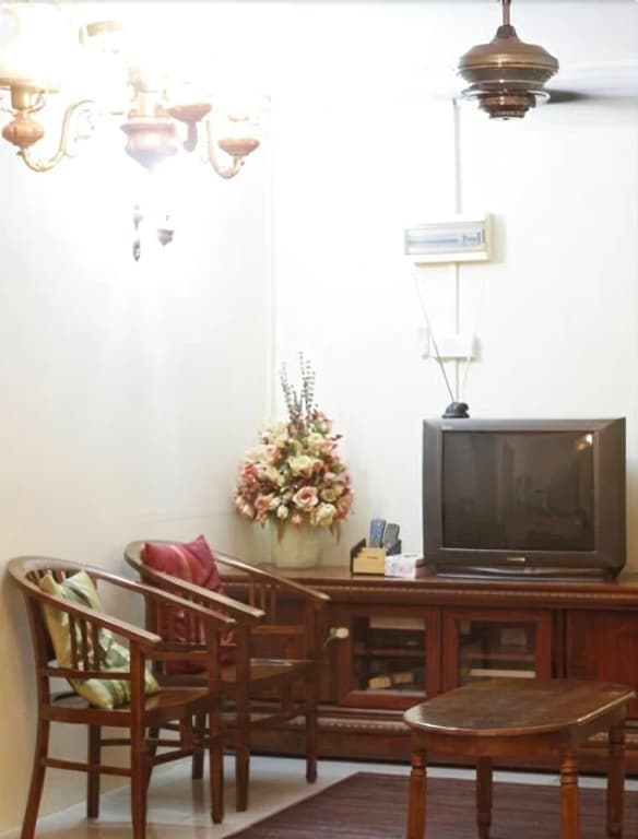 Kencana Homestay - photo 5