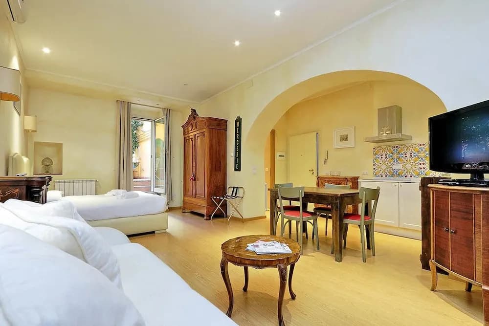Conservatorio Studio Apartment - photo 5