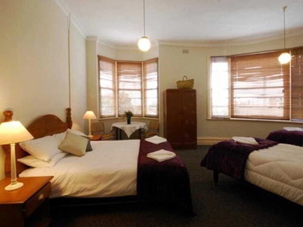 Gearin Hotel - photo 2