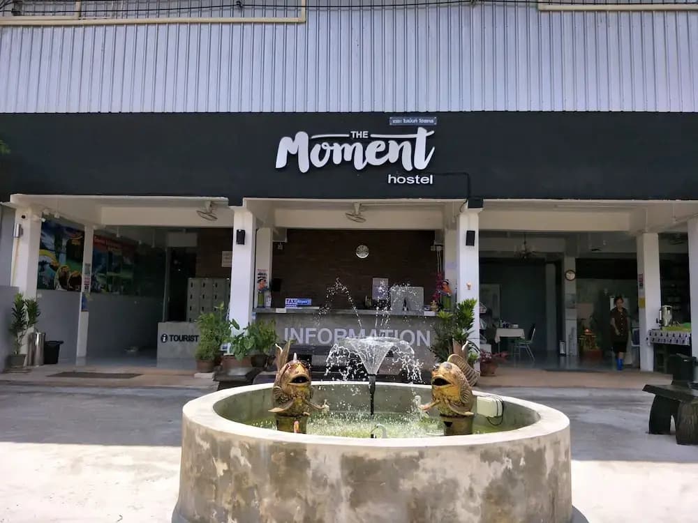OYO 1147 The Moment Hostel - photo 1