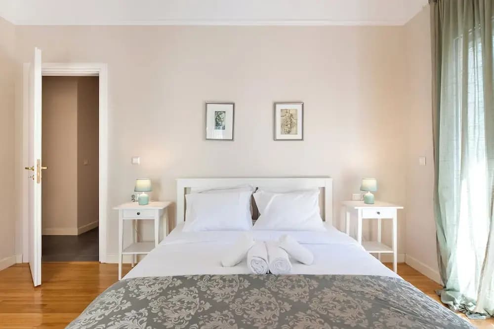 Spark 2-Bedroom Apartment in Athens - photo 9