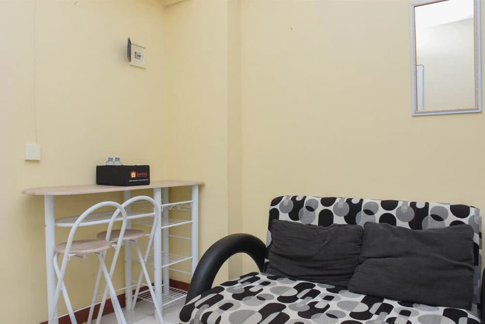 Comfort And Homey 2Br At Green Pramuka City Apartment - main photo