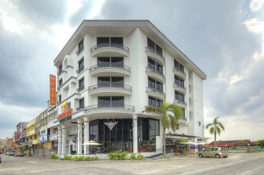 Arenaa Batik Boutique Hotel - photo 1