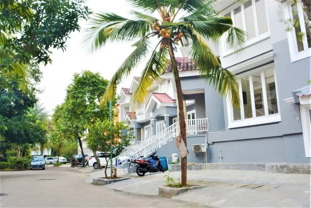ZEN Rooms Basic Lebak Bulus - photo 1