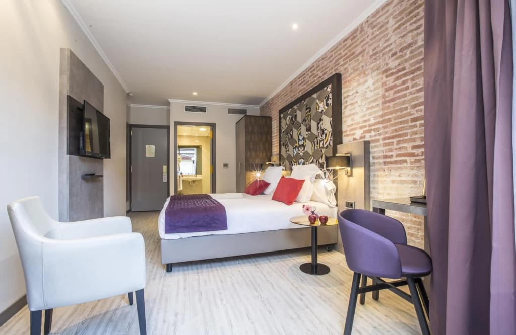 Leonardo Hotel Barcelona Las Ramblas - photo 4