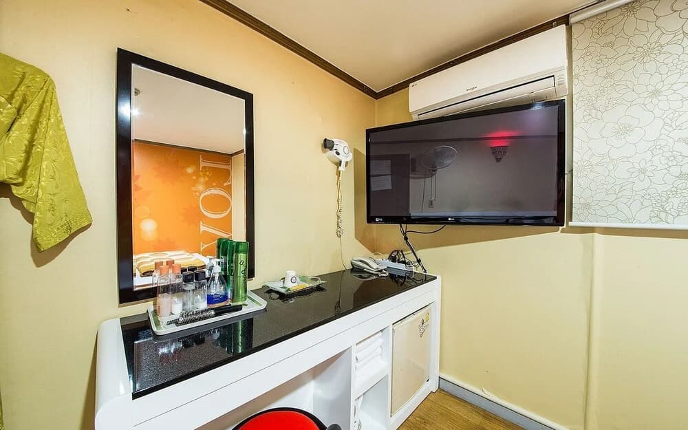 Cheongnyangni Dongbu Motel - photo 20