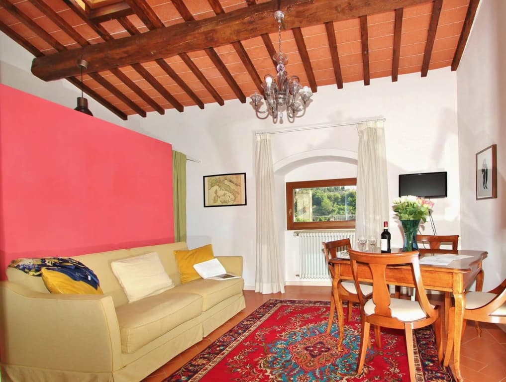 Florence View Apartments - photo 2