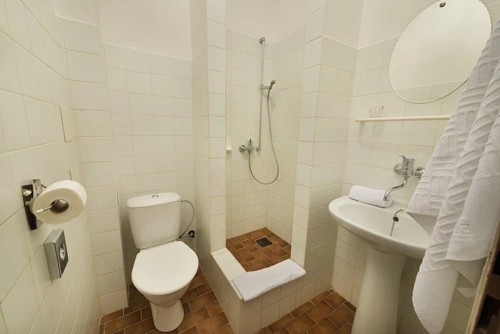EA Hotel Jasmín - photo 9