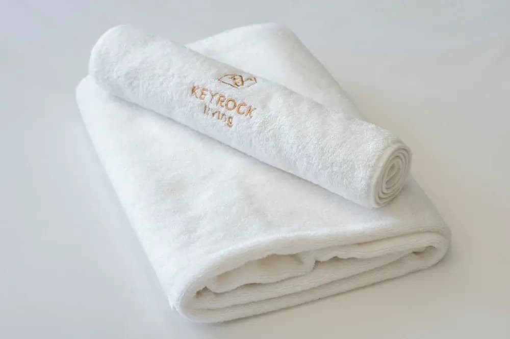 Luxury Studio with Pool and Parking - photo 4