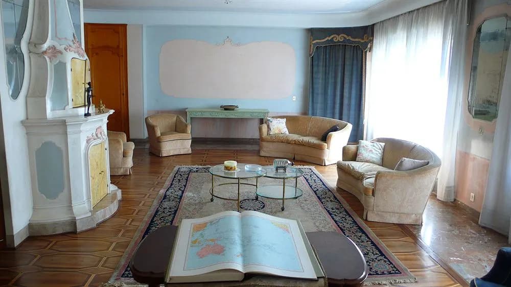 Guest House Train Station - photo 15