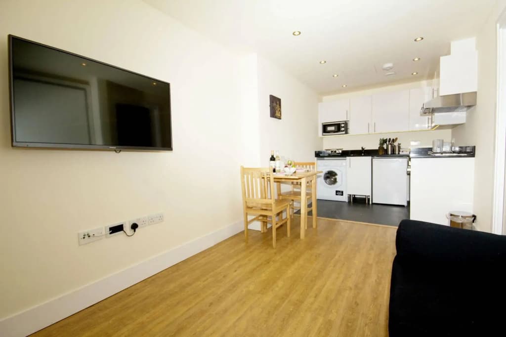Finsbury Serviced Apartments - photo 18