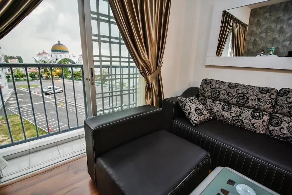 DaHong Island Apartment - photo 6