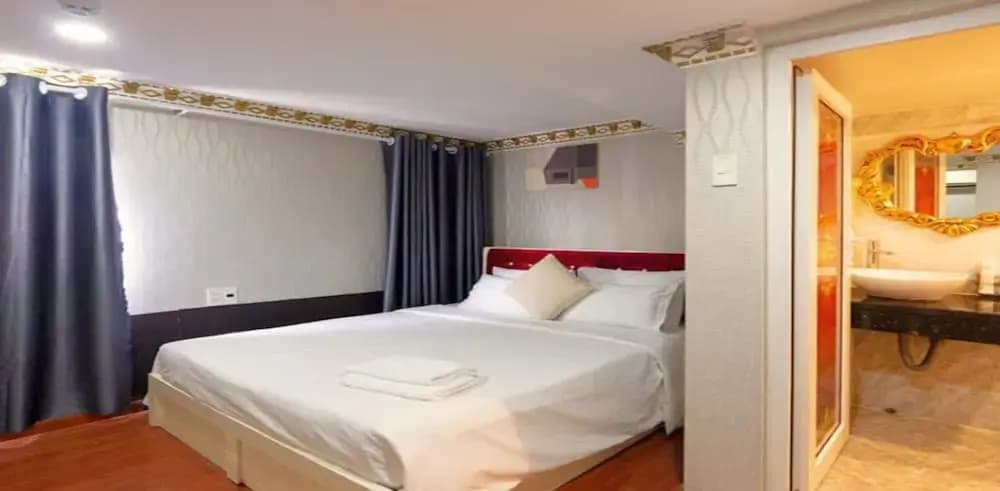 Crowne Bui Vien Hotel - photo 44