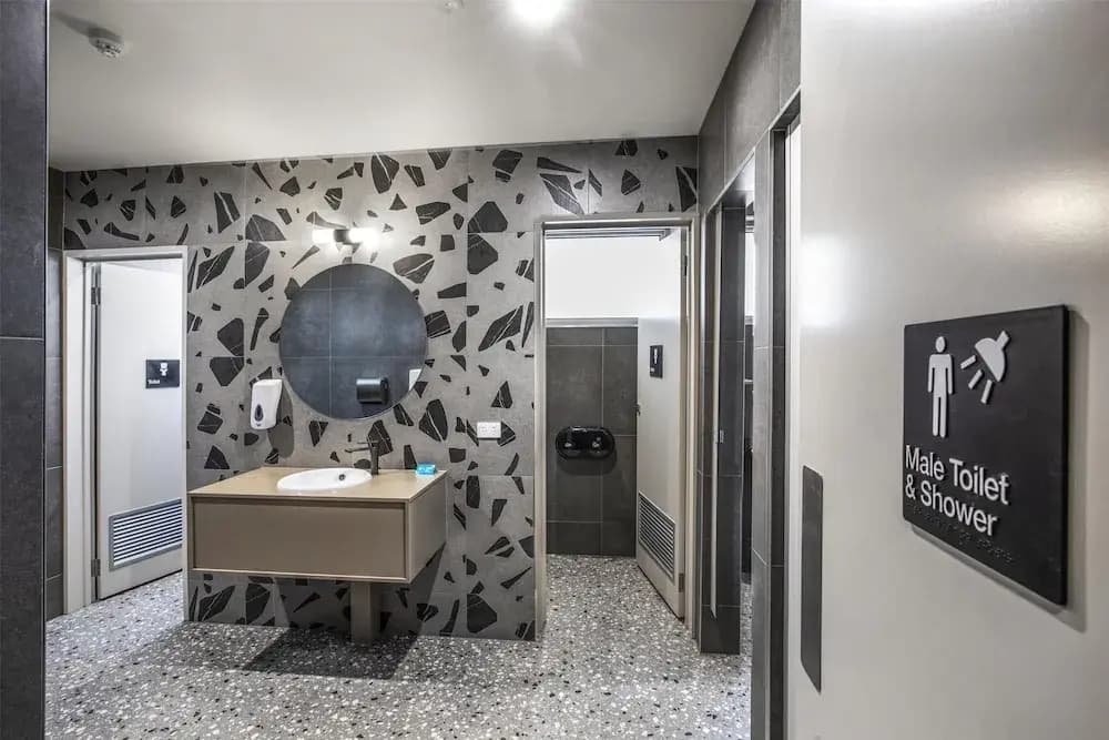 Royal Hotel by Nightcap Social - photo 25