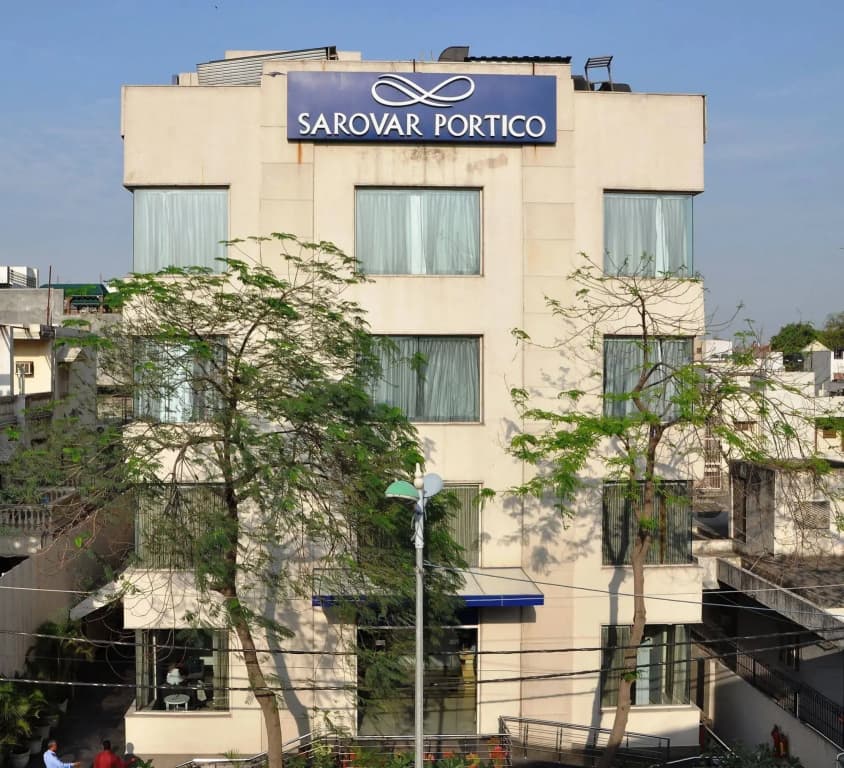 Sarovar Portico Naraina Delhi - photo 1
