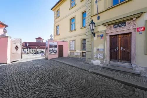 Kafka Apartment with bridge view - photo 1
