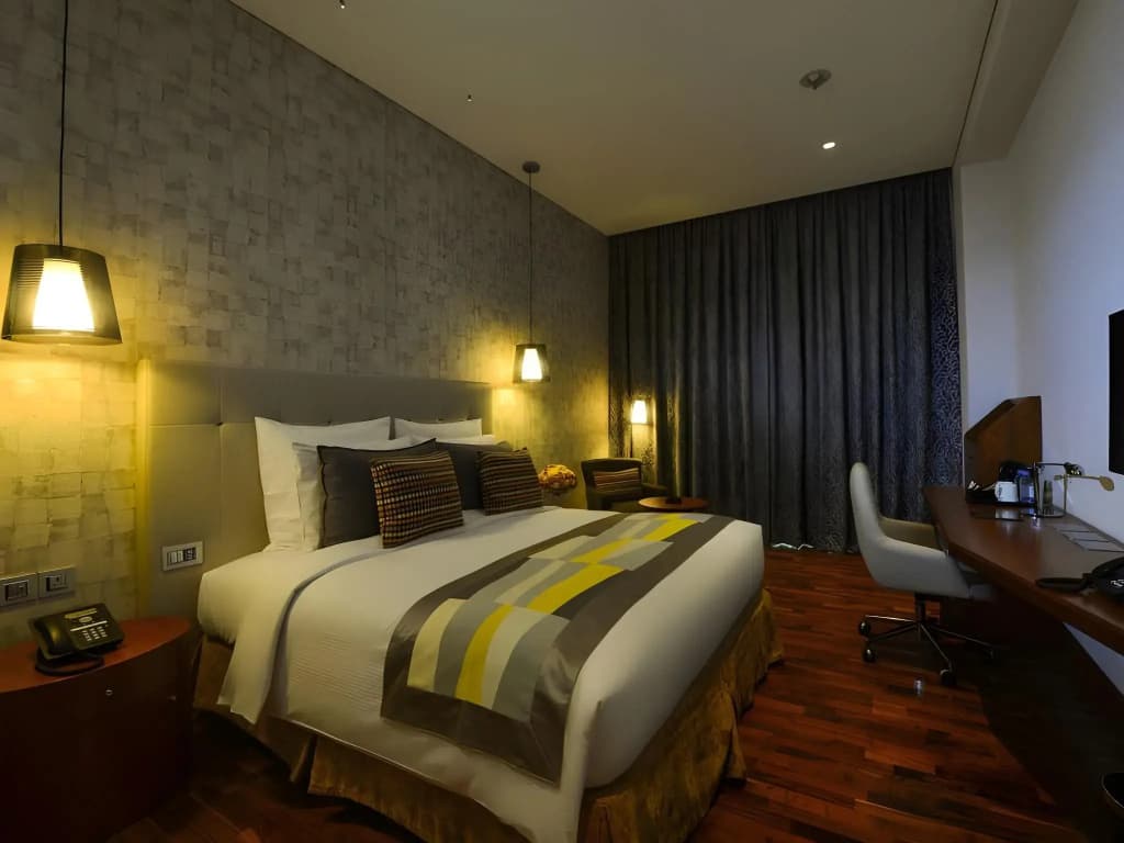The Avenue Hotel - photo 40