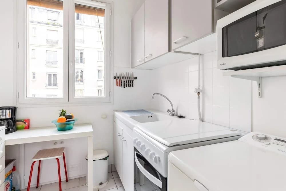 Charming Apartment in the 18th Arrondissement - photo 10