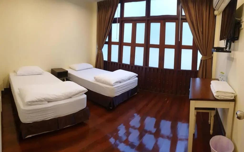 Papermoon Guesthouse - photo 7
