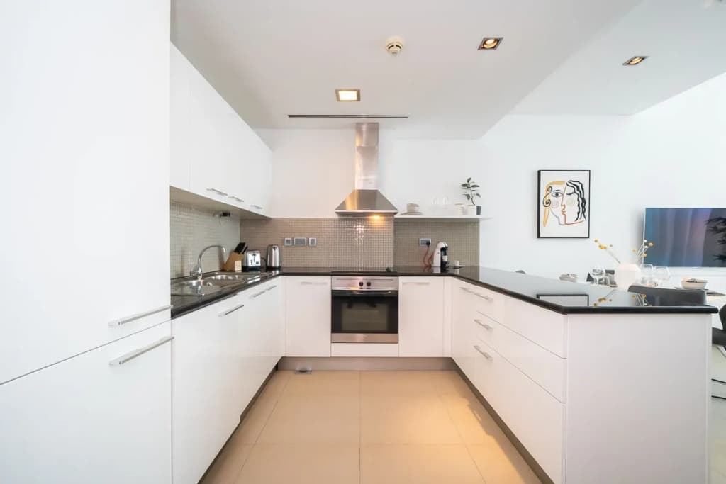 Spectacular Duplex In Difc - photo 18