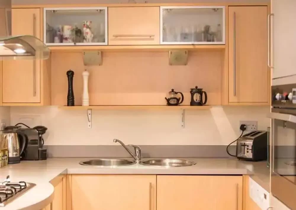 2 Bedroom Apartment In Edinburgh - photo 8