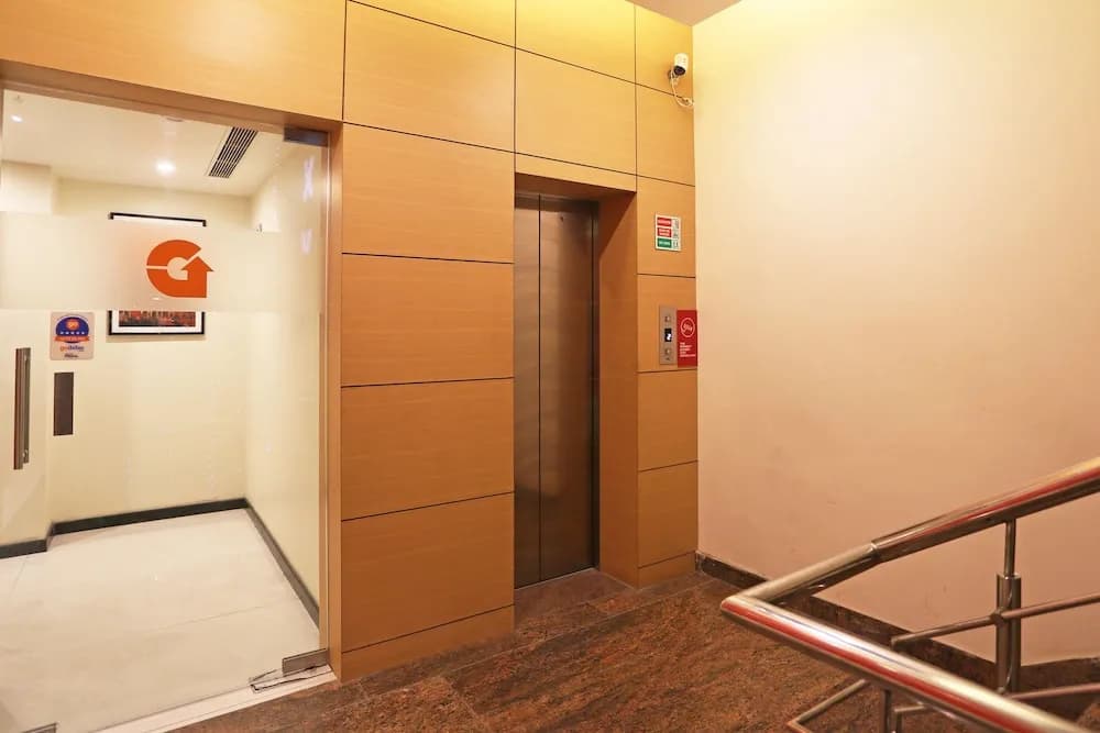 OYO Townhouse 5244 Galaxy Rooms - photo 14