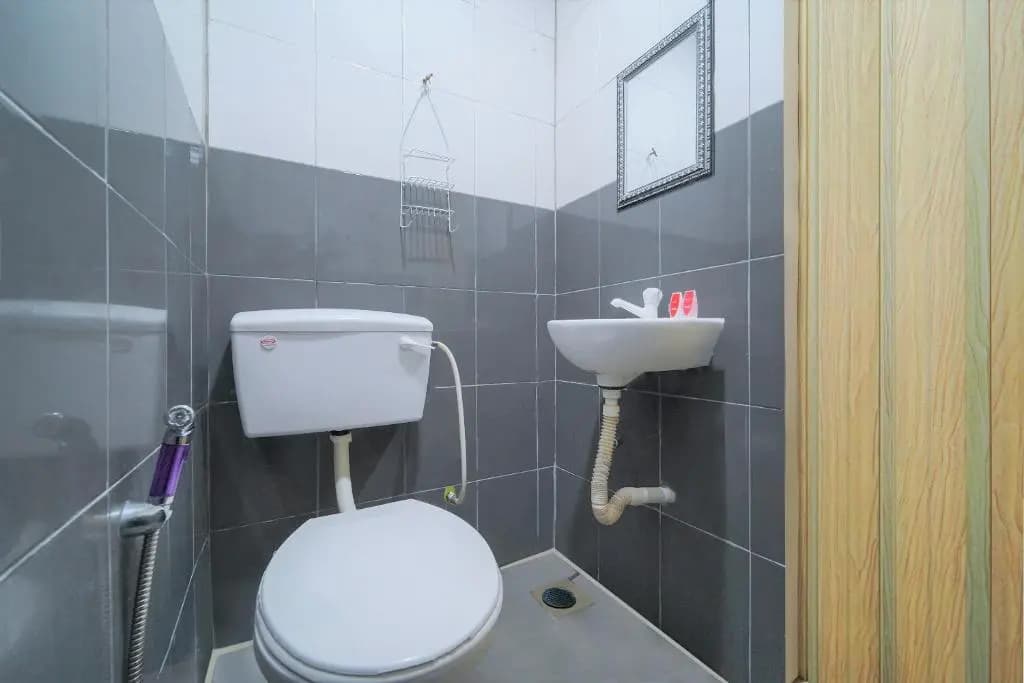 Hotel O Sp Berlian Inn - photo 8