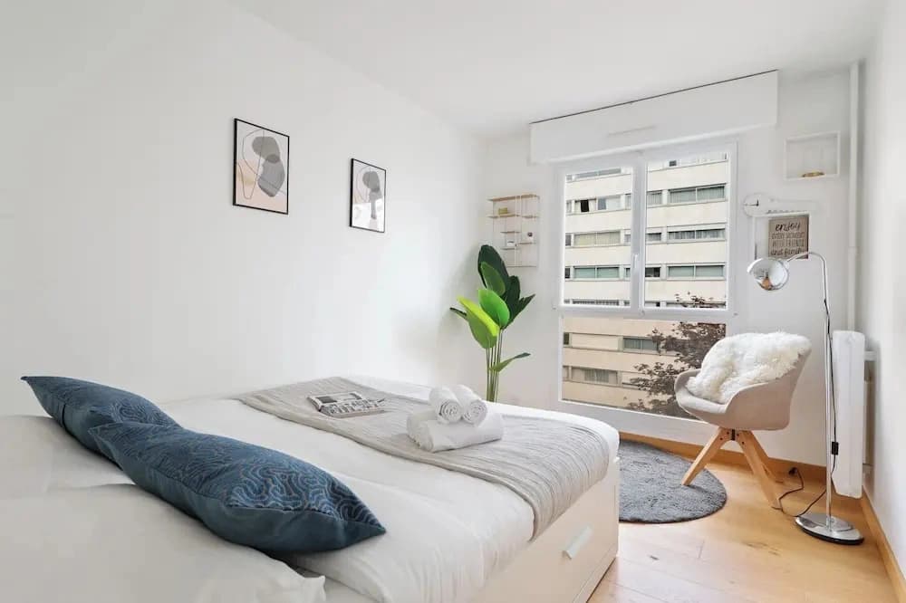 Cozy 2BR Eiffel Tower Area - photo 5