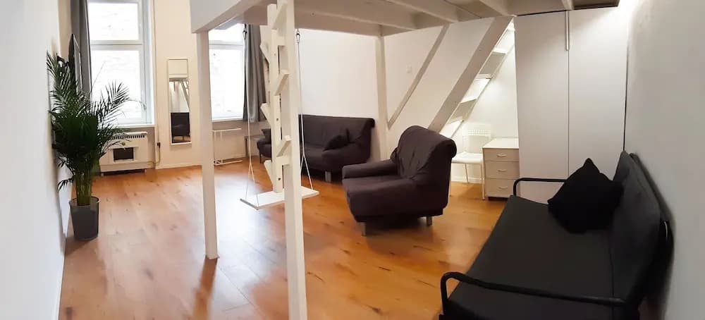 Bright Side Apartment - photo 6