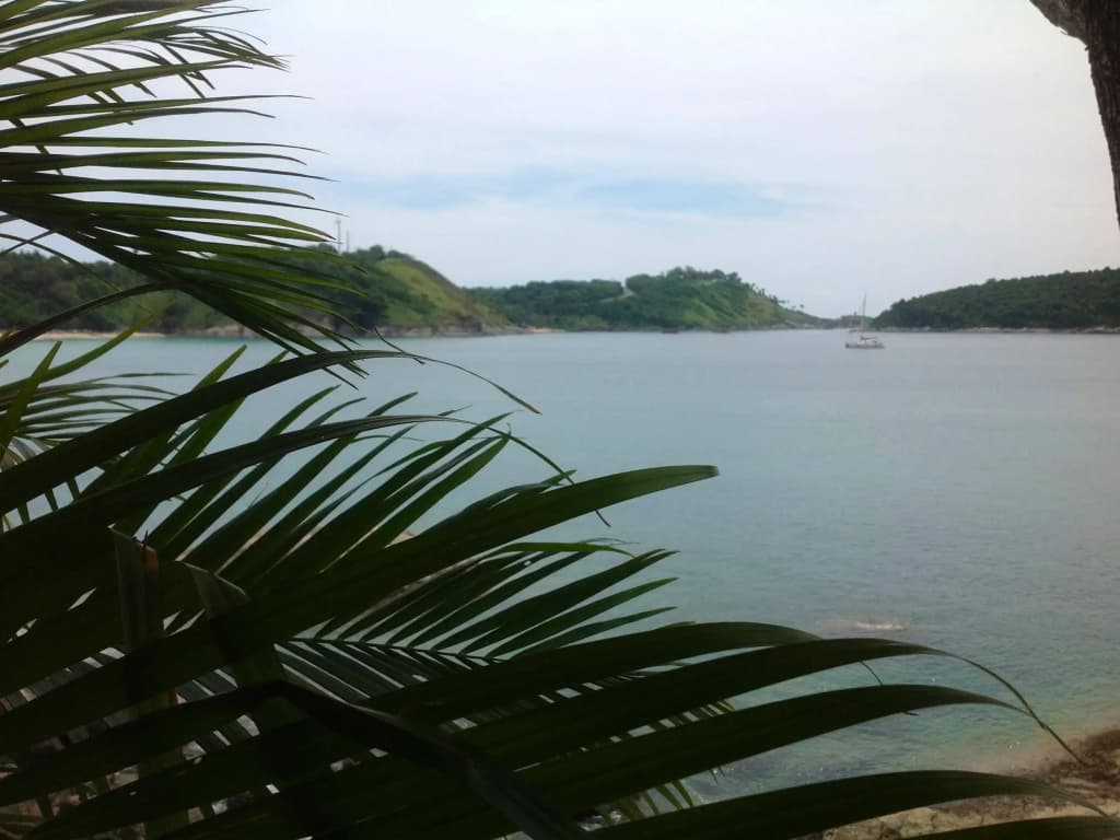 Naiharn On The Rock Resort Phuket - photo 9