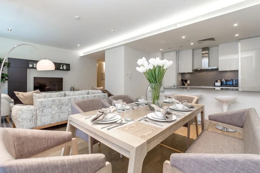 Driven Holiday Homes - City Walk 22 - photo 36