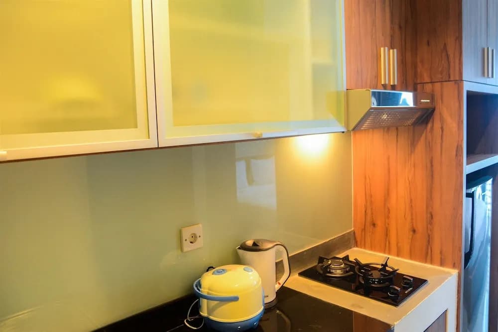 Simply Homey Studio Room at GP Plaza Apartment - photo 12