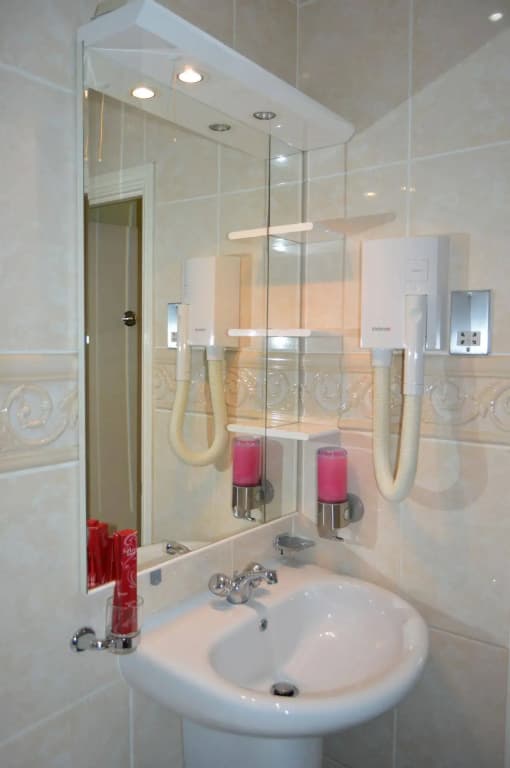 Park Avenue Hotel - photo 9