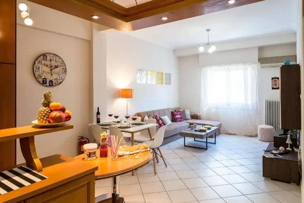 Pisces City Center Apartment - photo 3