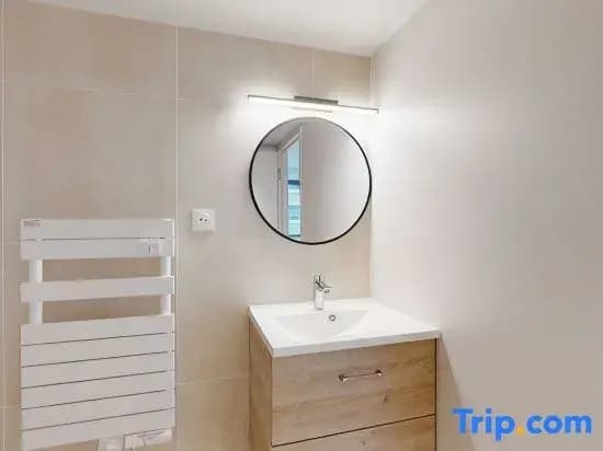 Room 1208 in a premium residence- Sport/laundry - photo 6