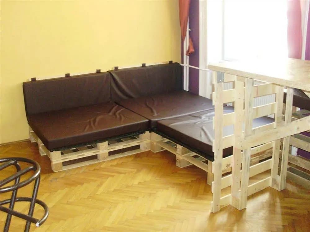 All-Central Hostel - photo 3