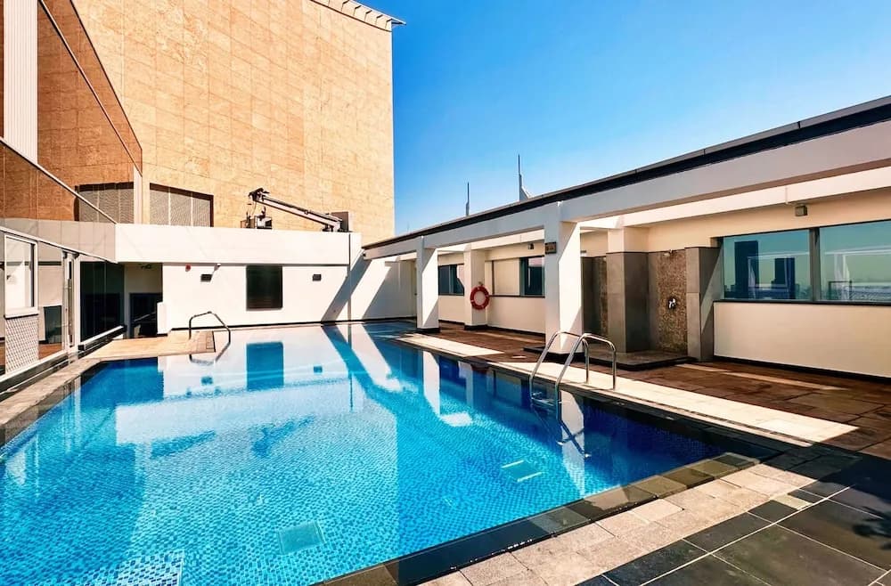 Pristine Difc 2BR w Pool Gym - photo 11