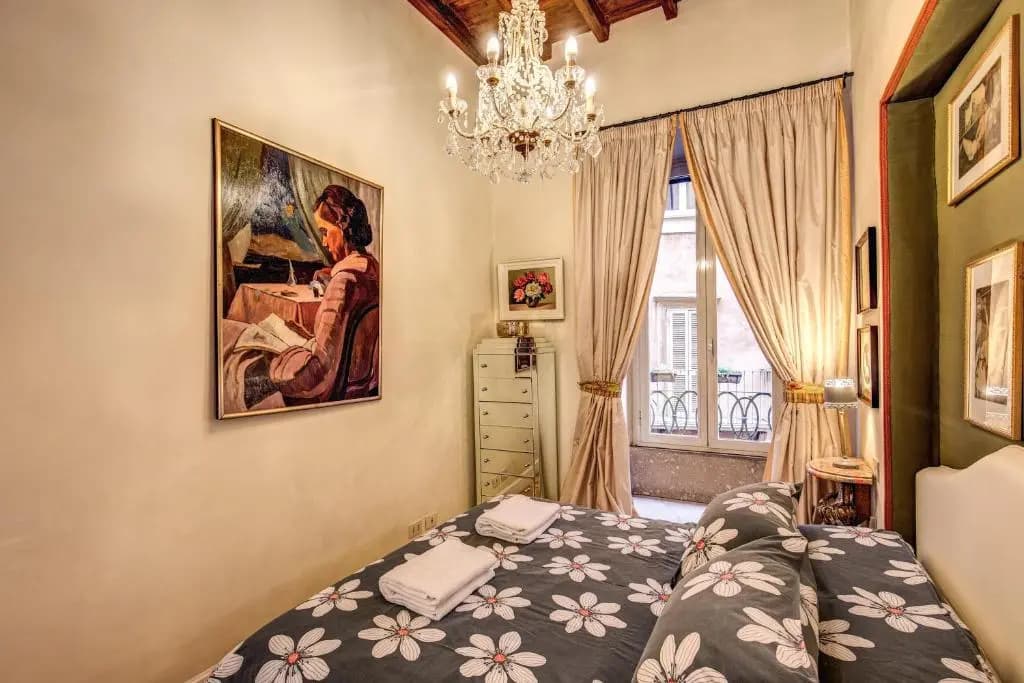 Sumptuous Residence by Piazza Navona - photo 10