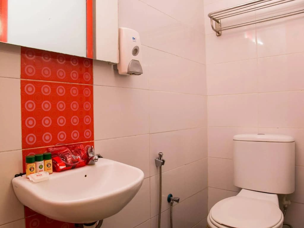 My Home Hotel Taman Connaught - photo 9