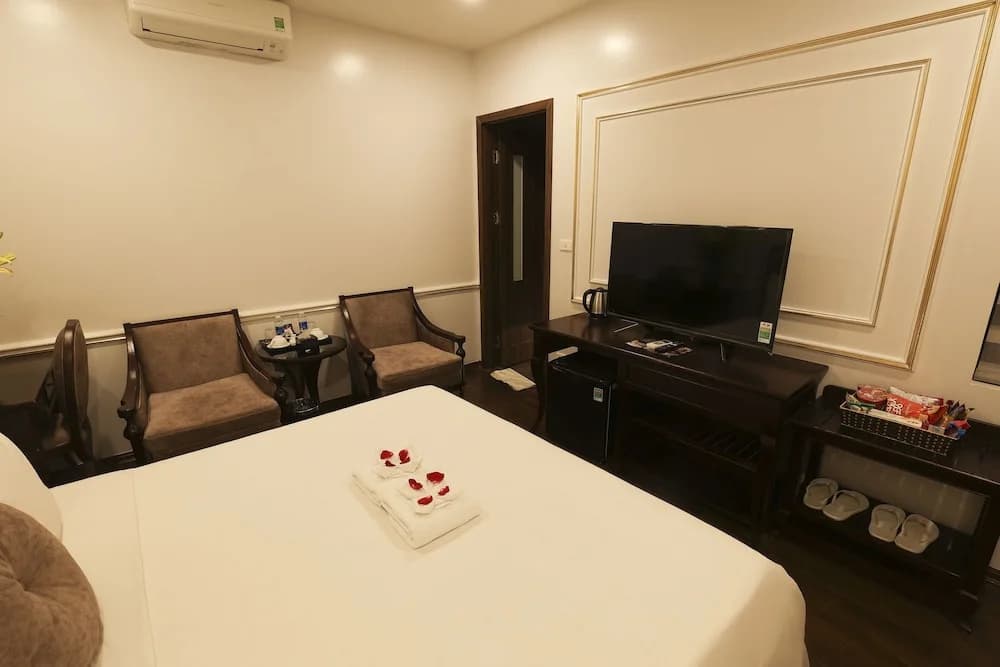 Royal Văn Phú Hotel - photo 4