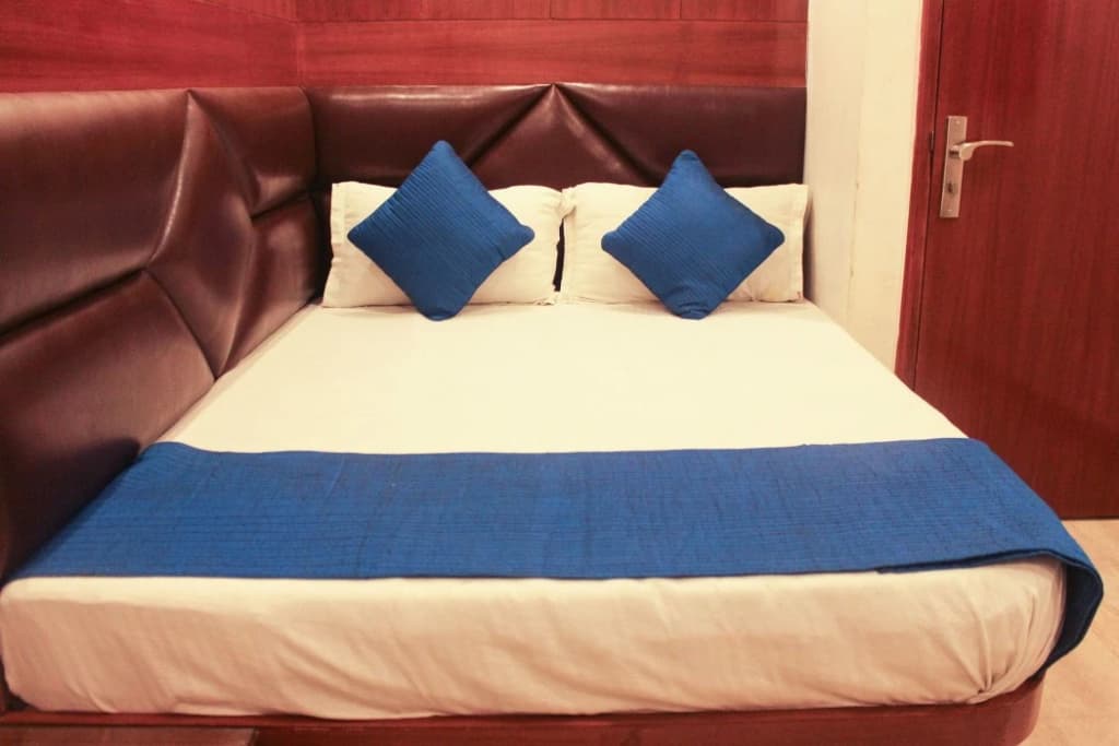Hotel Prem Deluxe Guest House - photo 7