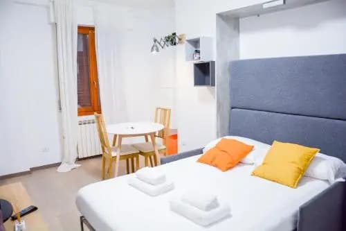 Comfortable Apt. Close To Bocconi And Navigli - photo 1