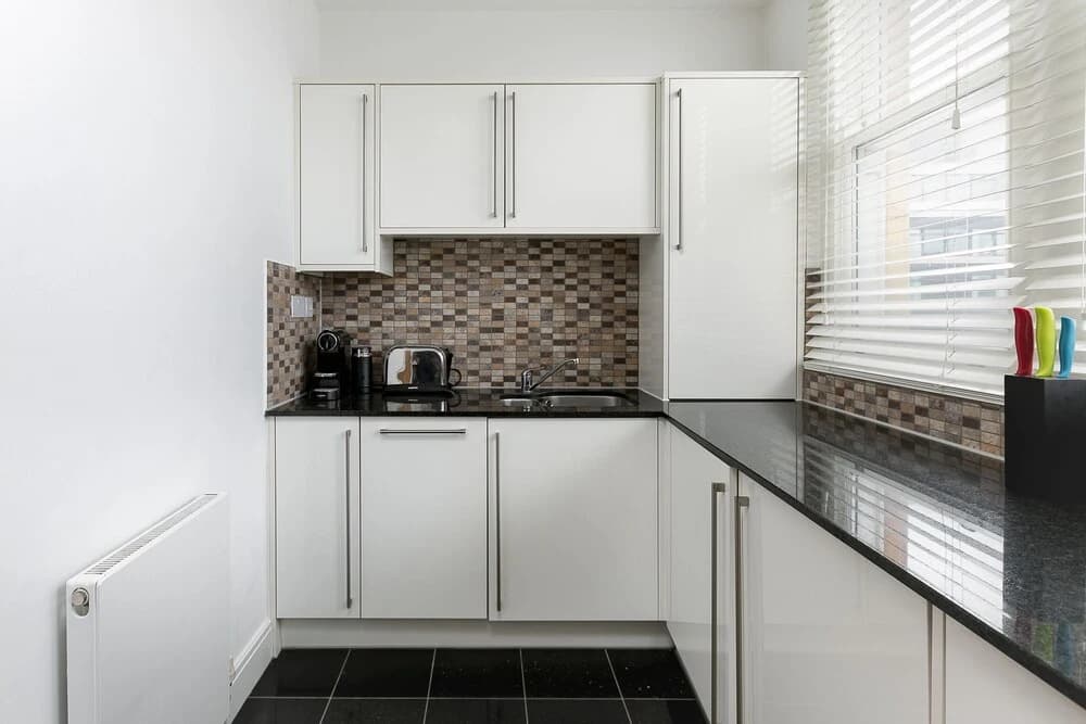 3 Beds 2 Baths Penthouse - photo 12
