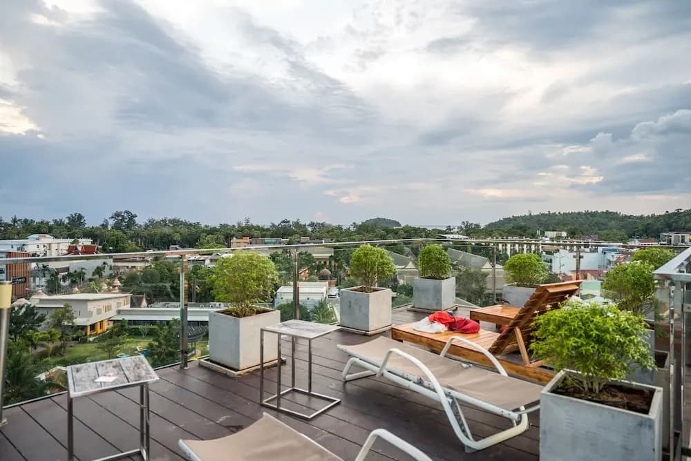 Ozone Condo by Lofty - photo 9