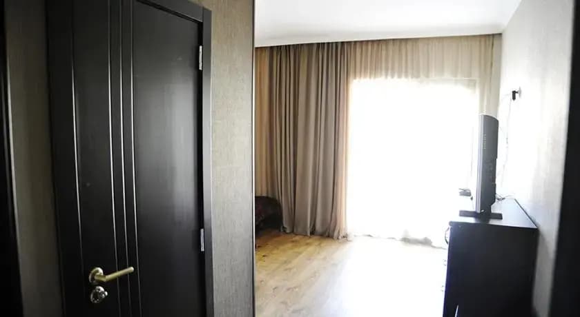 Guesthouse Maqatsaria - photo 4