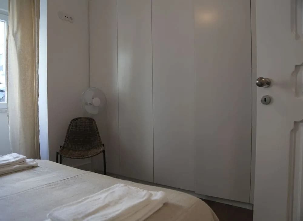 Comfortable Apartment in Central Lisbon - photo 12