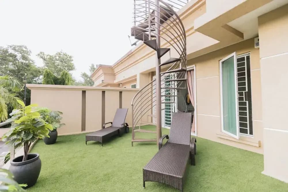 Spacious Luxury 6BR Home in Kemensah, KL - photo 33
